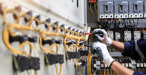 Professional Electrician technician working in College Place, WA